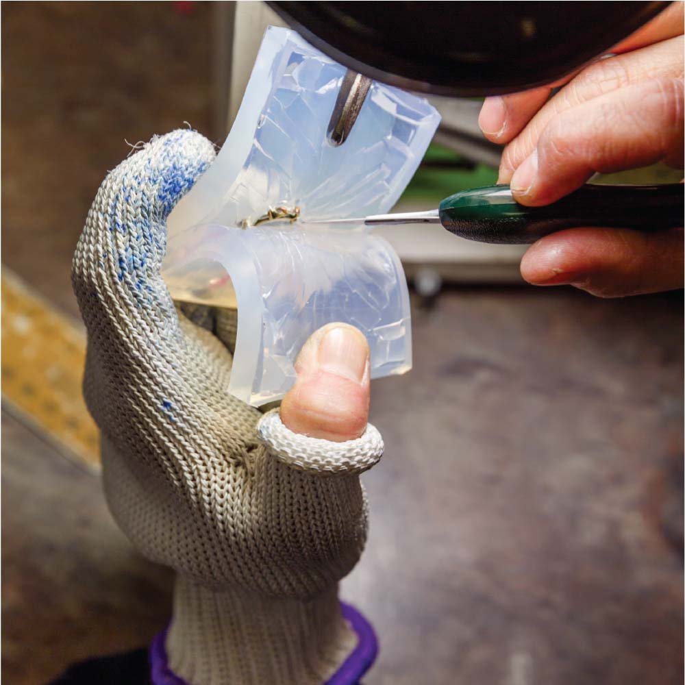 Jewellery Casting Process Mould Cutting